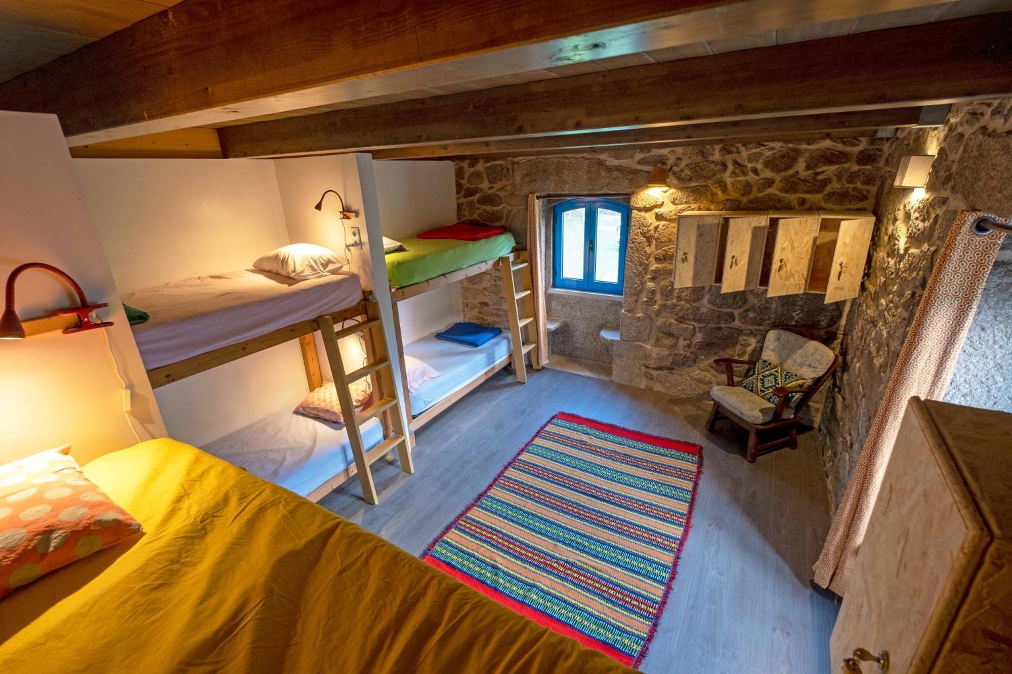 Quinta Estrada Romana - Albergue De Peregrinos Cerdal Zimmer foto